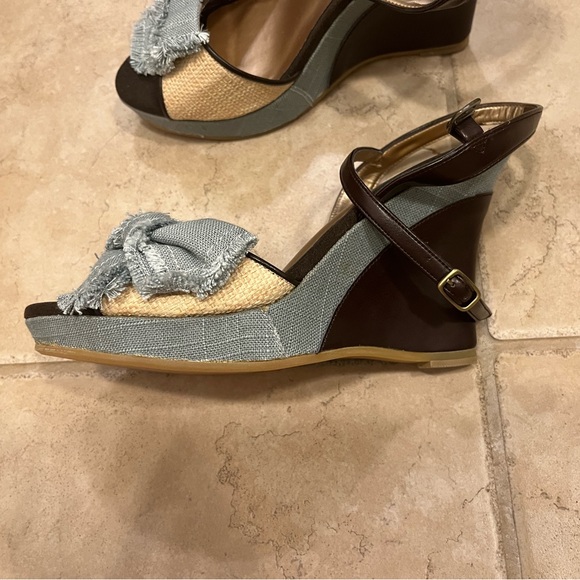 Viva Angelina Denim Brown Leather Wedge - Picture 6 of 6